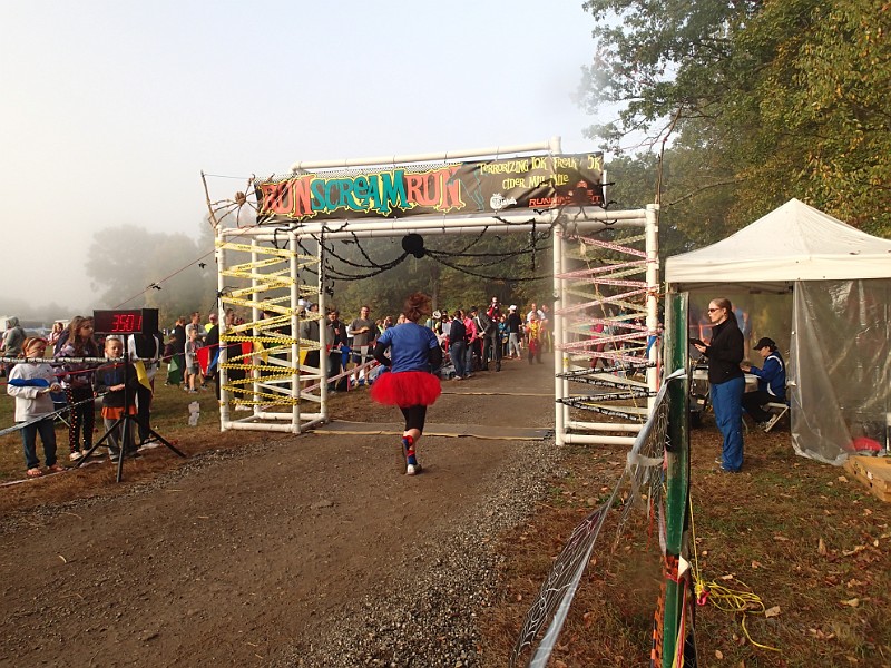2013-10 RunScreamRun 037.JPG - The 2013 Run Scream Run 5K outside of Ann Arbor Michigan.